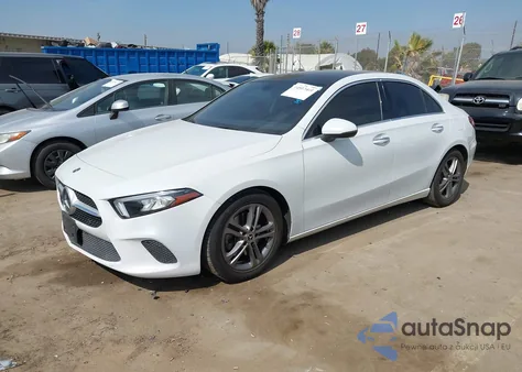 2020 Mercedes-Benz A 220 z USA, uszkodzony, nr VIN W1K3G4EB4LJ201575